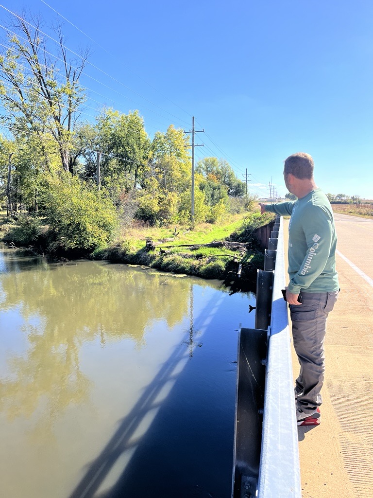 Featured image for “Notes From the Road: Catching the Anomaly: A Site Identification Trip Through the Rock River Watershed”
